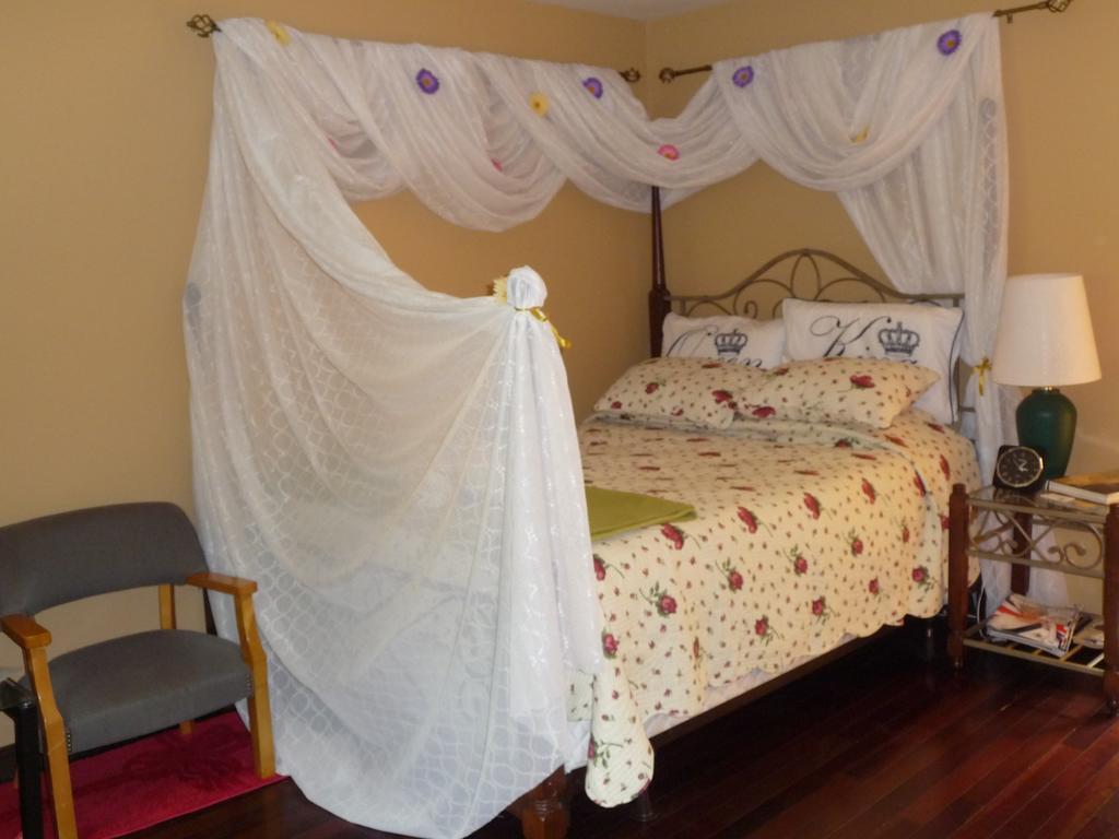锡谢尔特Davis Brook Retreat住宿加早餐旅馆 外观 照片